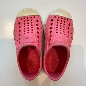 Pink Native Girl Shoes C8